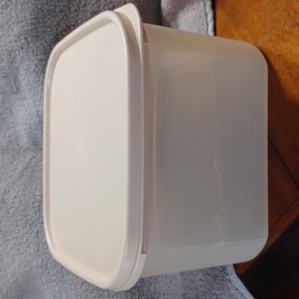 Vintage Tupperware Square Modular Mates #2 almond lid 11 cups